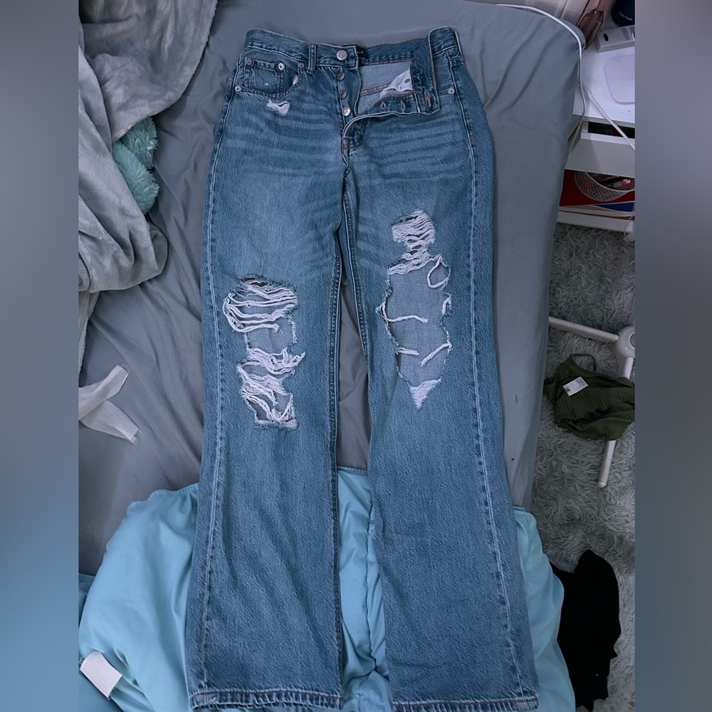 Aeropostale size 4 Women’s High- Rise Baggy Jeans